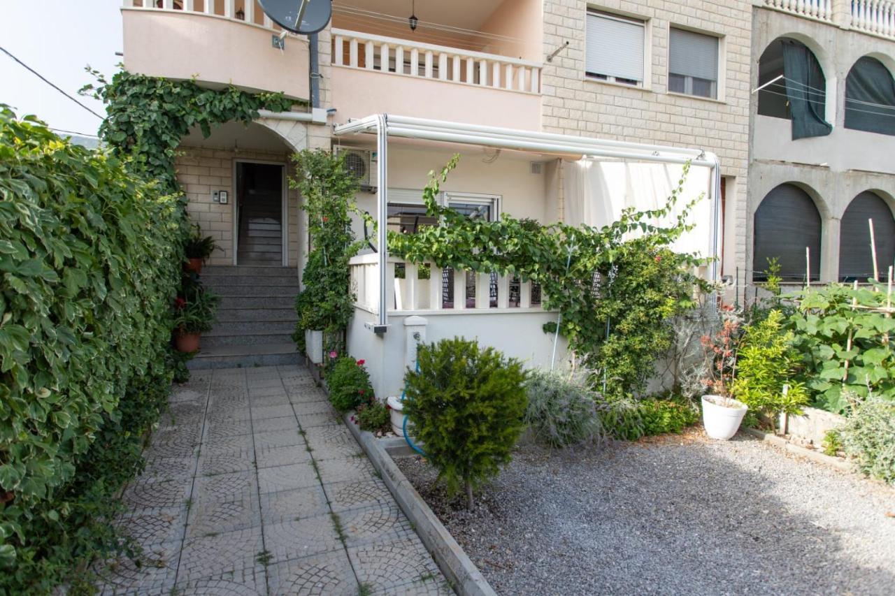 Lux Apartment Ema Kaštela Exteriér fotografie