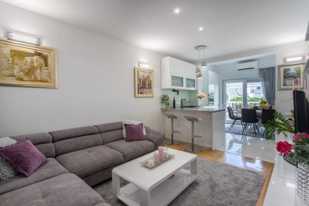 Lux Apartment Ema Kaštela Exteriér fotografie