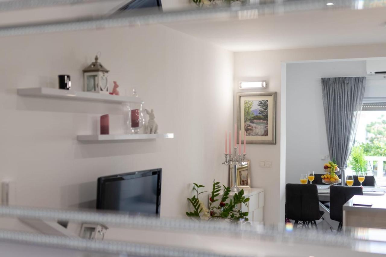 Lux Apartment Ema Kaštela Exteriér fotografie